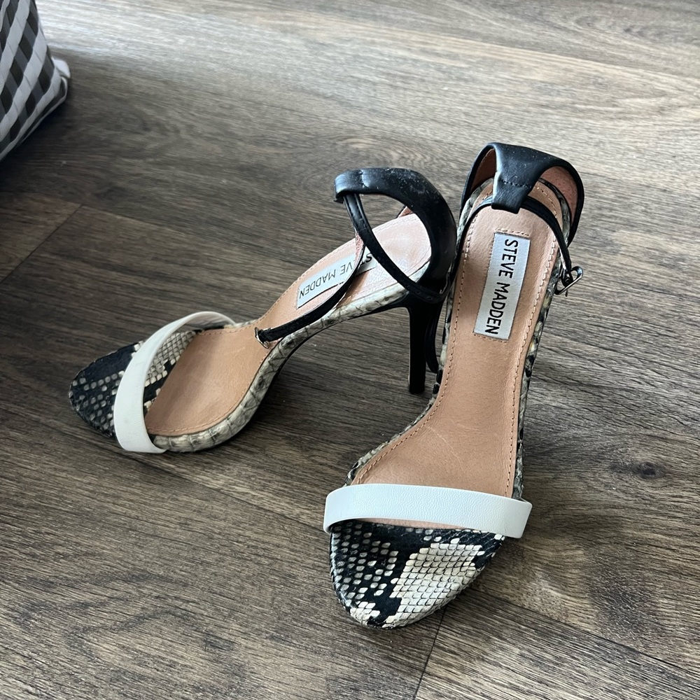 Heels - Picture 2 of 5